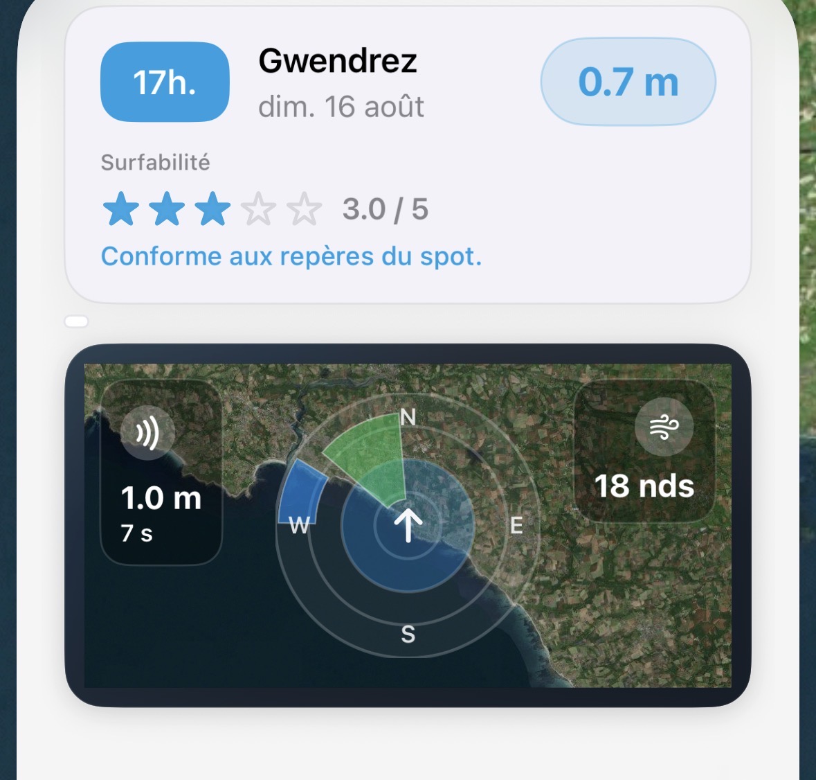 HappySession card (iOS) for Gwendrez, Sunday August 16 at 5pm, captured the day before on Saturday: 0.7 m, surfability 3.0/5, swell 1.0 m at 7 s, wind 18 kt