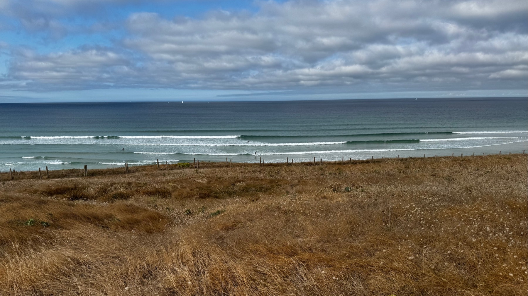 Saturday morning session at Gwendrez, clean and well-lined waist-high waves