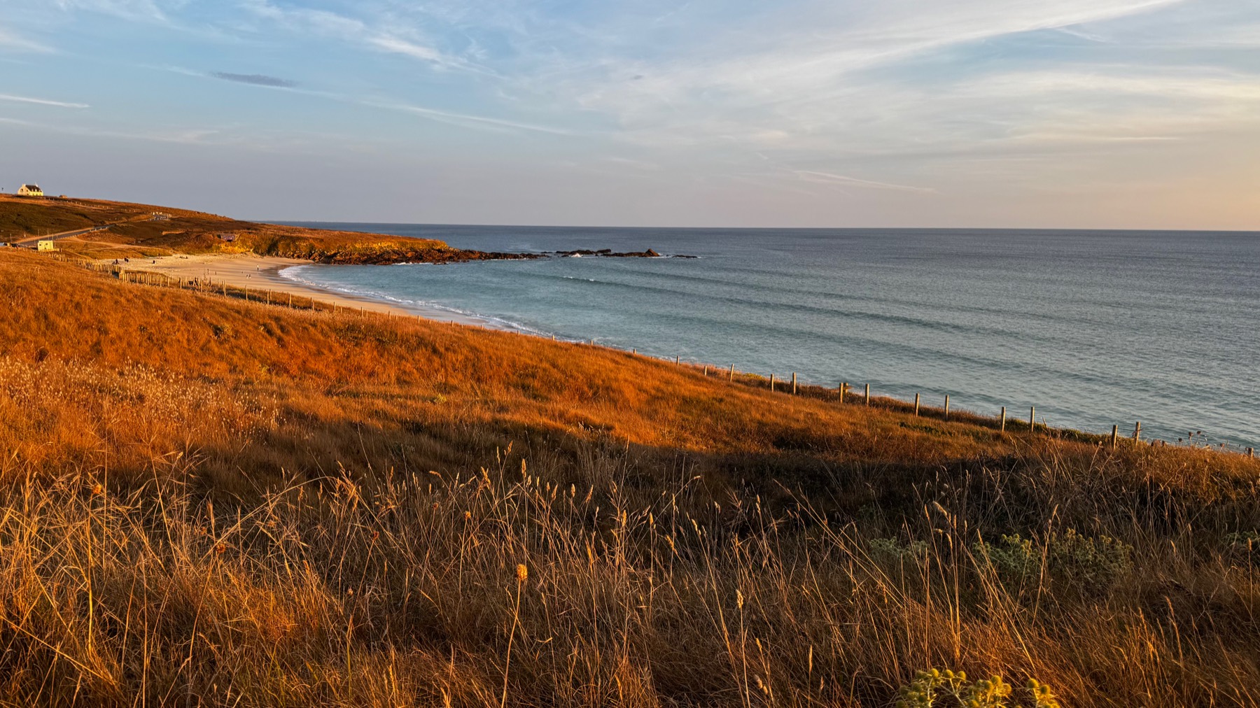 View from the dune over the Gwendrez spot at high tide, Friday August 14 at the end of the day